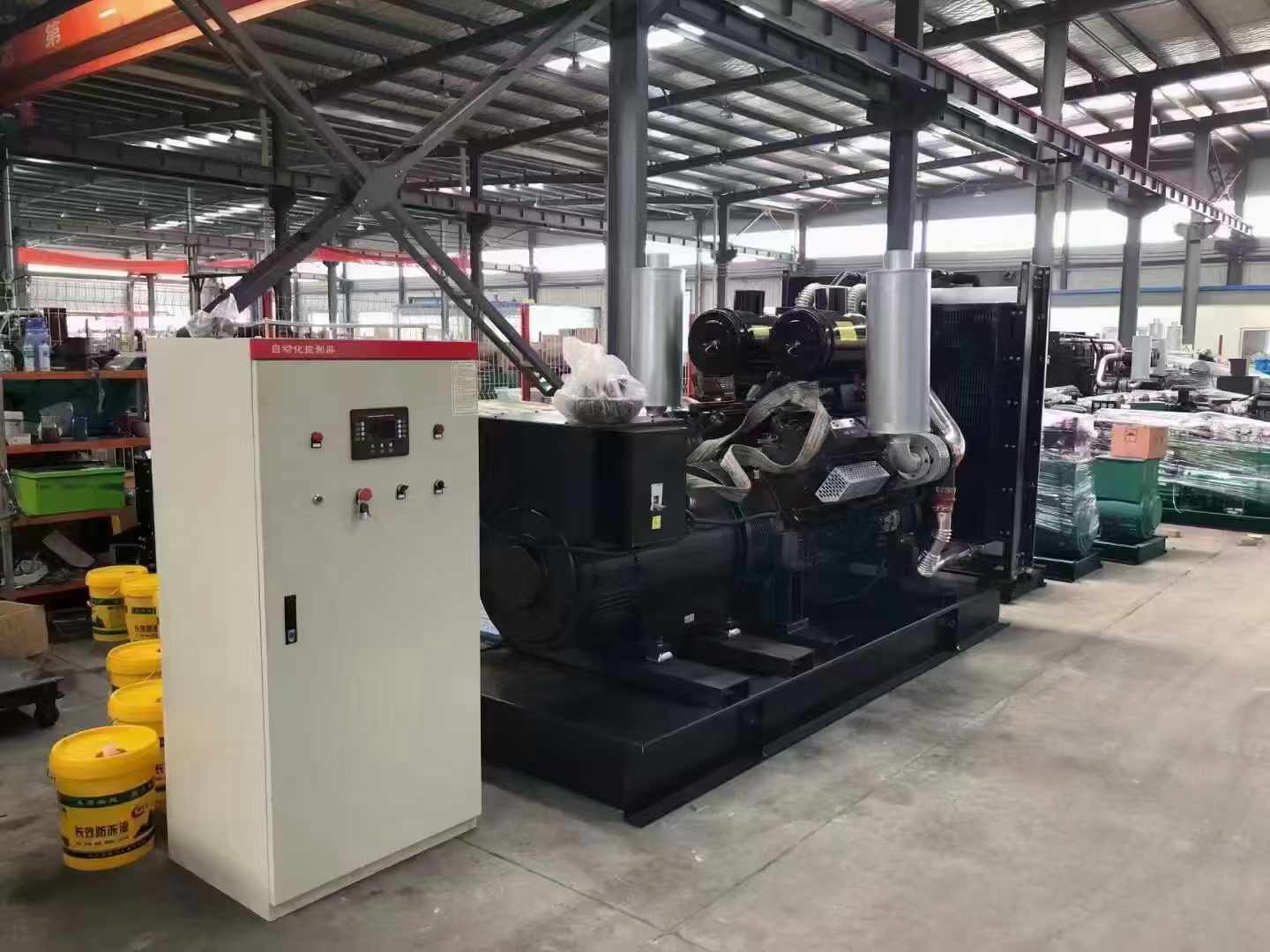 澄城柴油发电机运行时的噪音和振动水平如何？