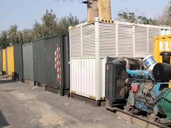 澄城200KW柴油发电机机组每小时油耗是多少？